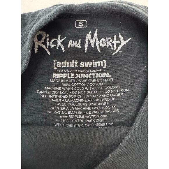 Rick & Morty Graphic Tee Space UFO Cotton Sci-Fi Dark Humor Size Small - Picture 4 of 5